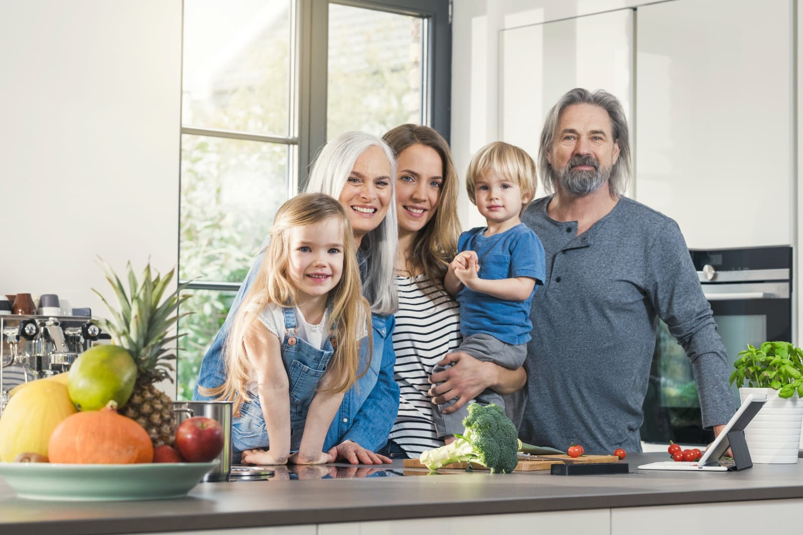 Виза категории D для воссоединения с родственниками в Бельгии: правила и документы